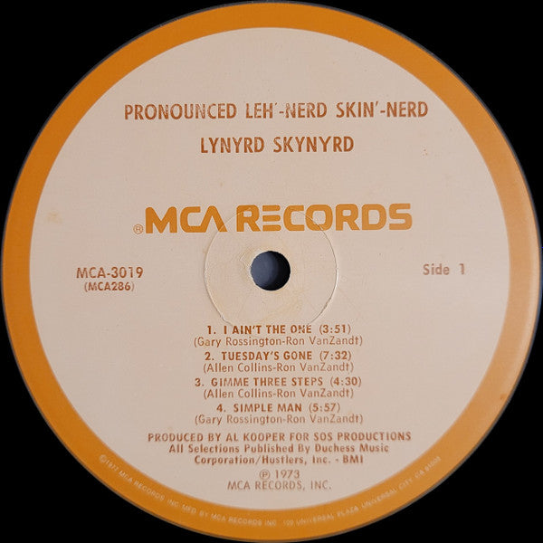 Lynyrd Skynyrd : (Pronounced 'Lĕh-'nérd 'Skin-'nérd) (LP, Album, RE, Pin)