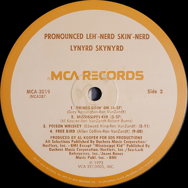 Lynyrd Skynyrd : (Pronounced 'Lĕh-'nérd 'Skin-'nérd) (LP, Album, RE, Pin)